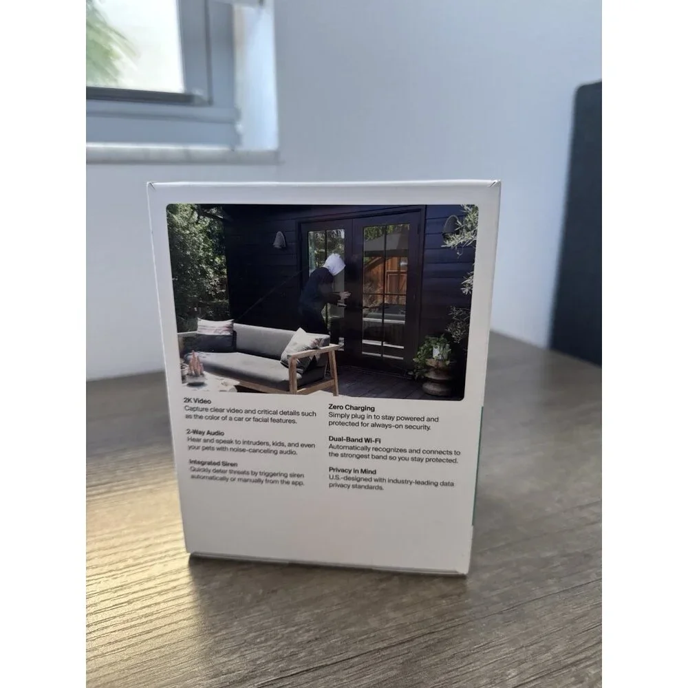 Arlo Essential Indoor Security Camera 2K (3rd Gen - 2025 - Wired Plug-in Power